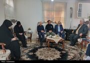 دیدار با 120 خانواده شهدای حوادث تروریستی در 12 شهرستان استان تهران