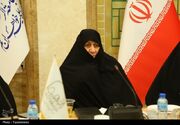 بانوان طلبه در تصمیم‌سازی فضای مجازی نقش‌آفرینی کنند