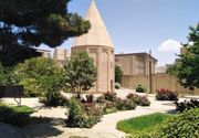 برج قربان، ایستاده در سکوت دوران+تصویر