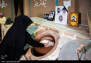نان مقاومت از تنور قم؛ دستان خانواده شهدا در پشتیبانی جبهه نبرد+ فیلم