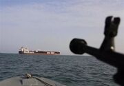 تنگه را با اقتدار بسته‌ایم با دیپلماسی باز نمی‌کنیم