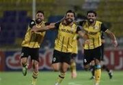 تیم فوتبال پارس جنوبی جم با شکست حریف خود در یک‌قدمی پلی‌آف