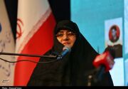هدیه‌ای که نویسنده «مرد ابدی» به مراسم وداع با آقای شهید ایران برد