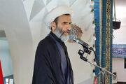 ملت ایران با تمسک به ولایت، تن به ذلت نمی‌دهد