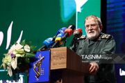 سرلشکر ایزدی: به طور قطع پیروز نبرد در برابر آمریکا خواهیم بود
