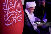 حضور آیت‌الله سبحانی در جوار مزار رهبر شهید انقلاب