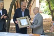 بنیاد نخبگان فارس از چهره ماندگار اورولوژی کشور قدردانی کرد