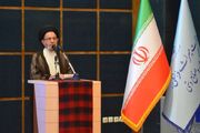 تکمیل راه‌آهن و تقویت پروازها؛ 2 مطالبه نماینده ولی‌فقیه در لرستان
