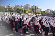مهر در استان سمنان با لبخند 124 هزار دانش‌آموز آغاز شد