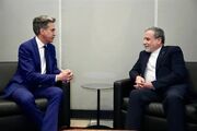 عراقچی در دیدار وزیر خارجه انگلیس: سه کشور اروپایی باید پاسخگو باشند