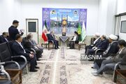 آیت‌الله حسینی بوشهری: عده‌ای در گرانی‌ها از آب گل‌آلود ماهی می‌گیرند