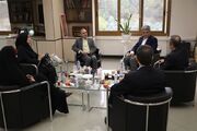 پای شمشیربازی به شبکه‌های رادیویی باز می‌شود
