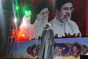 پرچم جمهوری اسلامی نماد ایستادگی در برابر مستکبران جهان است