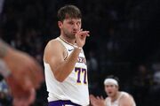 رکوردشکنی تاریخی لوکا دانچیچ در NBA + فیلم