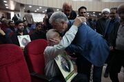 تکریم وزیر فرهنگ از خانواده شهدای لامرد