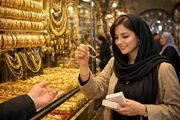  پاتک تنش‌ های سیاسی به بازار فلز زرد / بازگشایی صعودی طلا با چاشنی دلار و انتظارات تورمی