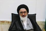 امام جمعه قم: نماز جمعه کانون وحدت و انسجام جامعه اسلامی است
