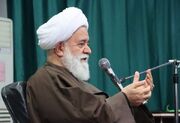 قلم، سلاح طلبه و ابزار انتقال معارف الهی است