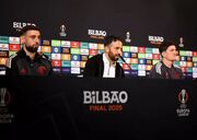 بردن و جام گرفتن در دی‌ان‌ای منچستریونایتد است