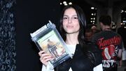 ستاره فیلم Obsession دوست دارد در دنیای Resident Evil بازیگری کند