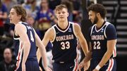 Gonzaga soars past Kansas into the Sweet 16 and makes it look pretty