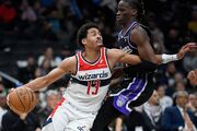 Wizards build a pair of big leads and (surprise!) hang on to beat Kings