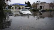 سیلاب در کالیفرنیا در پی بارش بی سابقه در ۵۰ سال گذشته + فیلم