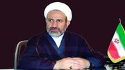 حضور مردم با پرچم‌های سرخ در مراسم تشییع رهبر شهید پیامی روشن برای مسئولان دارد