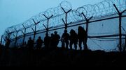 با دشمنی که به عهدش وفا نمی‌کند چه باید کرد؟